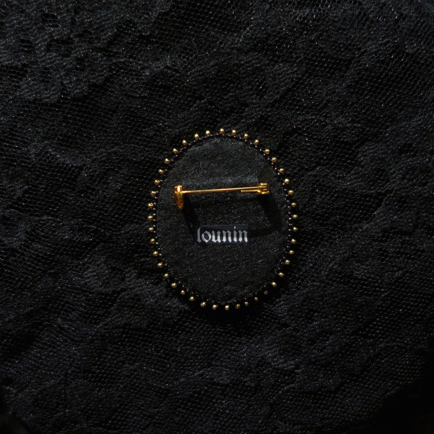 Broche portrait