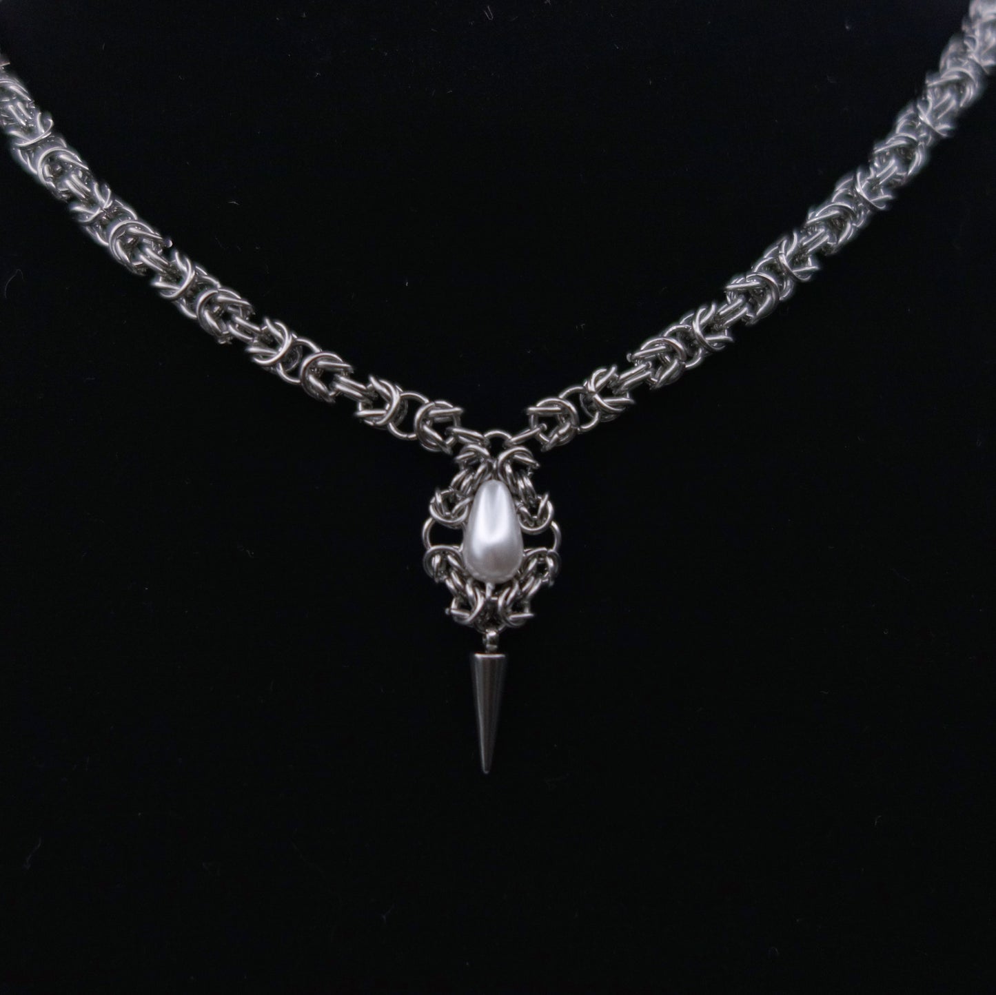 Collier chaîne et pendentif perle nacrée