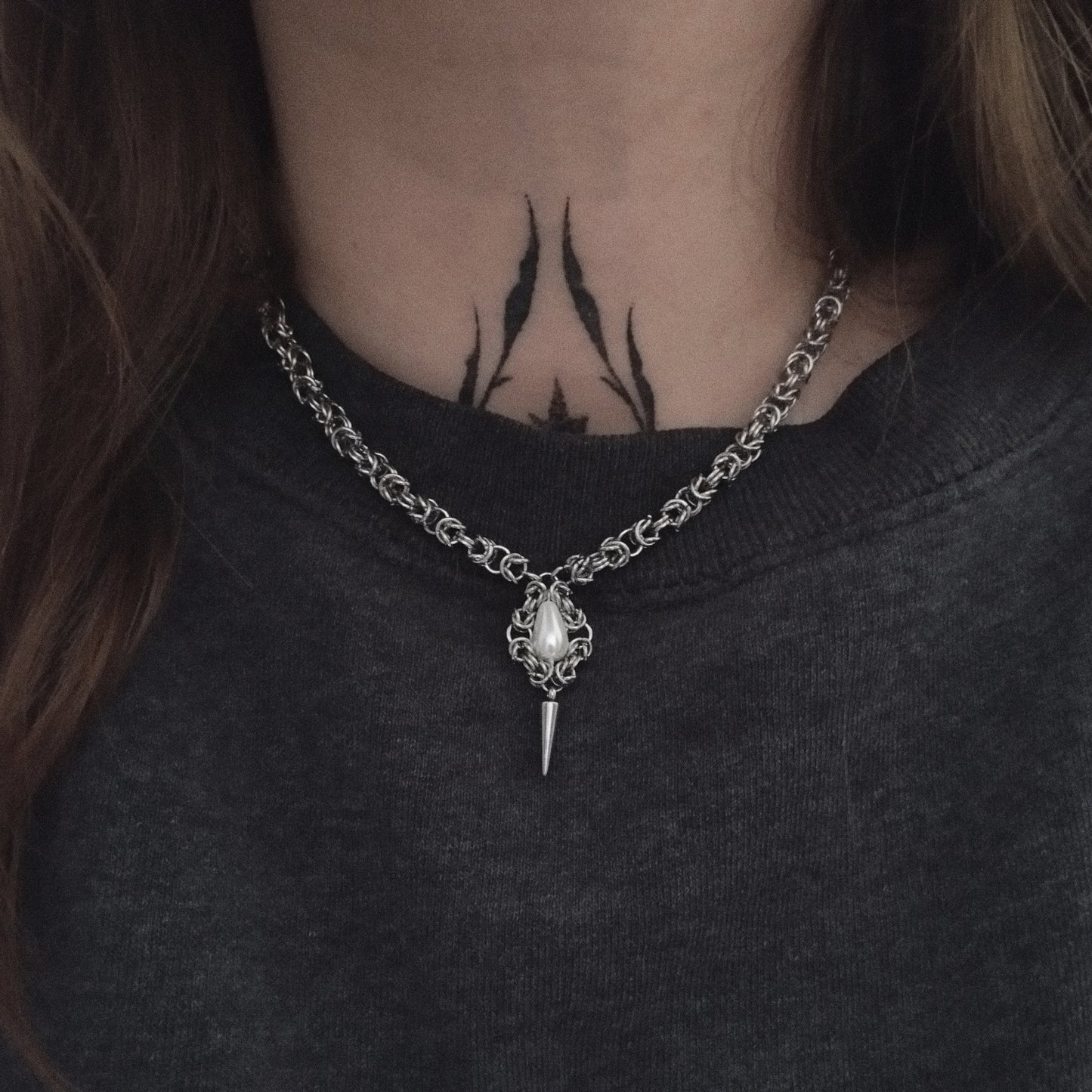 Collier chaîne et pendentif perle nacrée