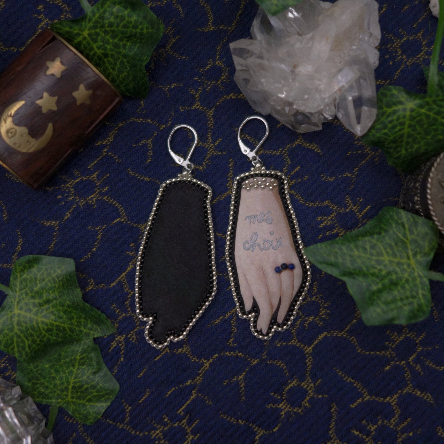 Boucles mains "mon corps, mes choix"