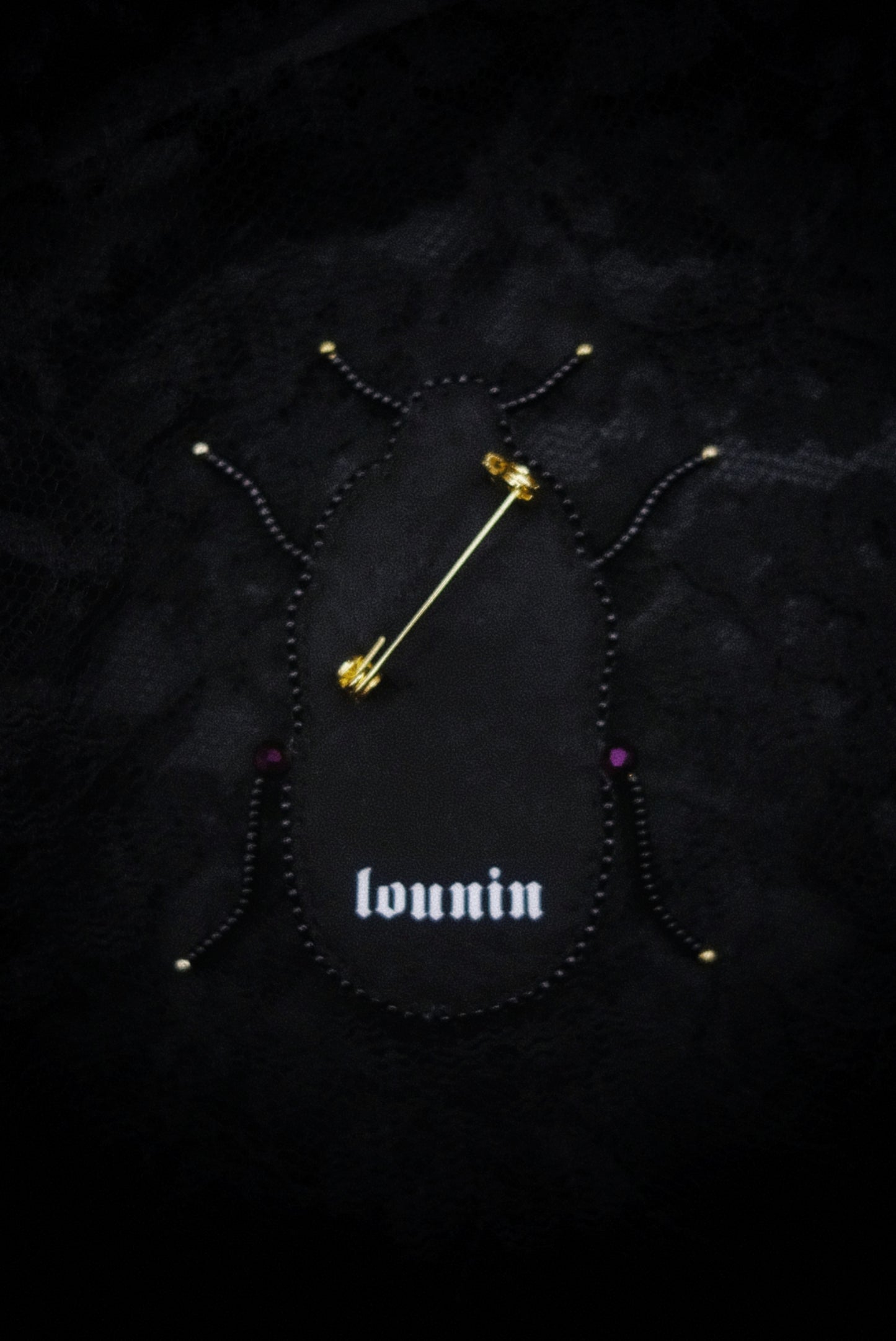 Broche scarabée