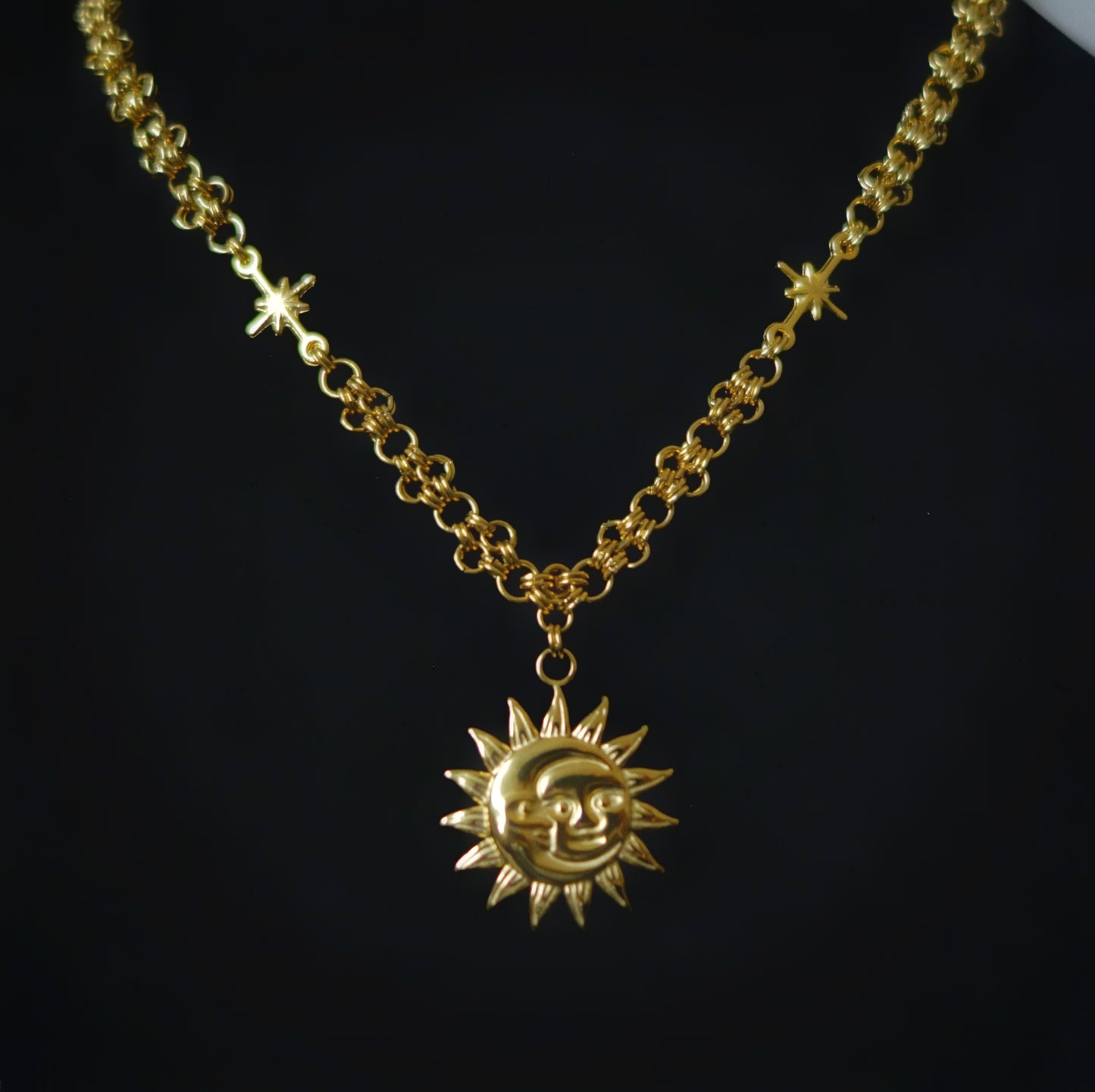 Collier objets célestes ✷ réalisé sur commande
