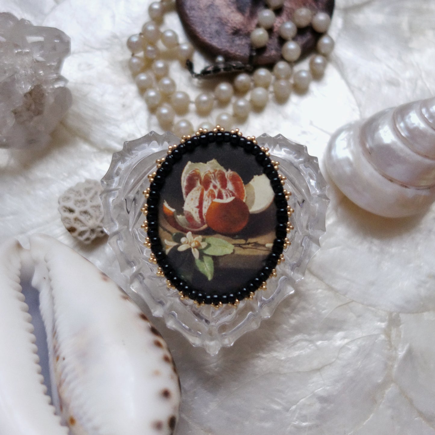 Broche nature morte - vide atelier