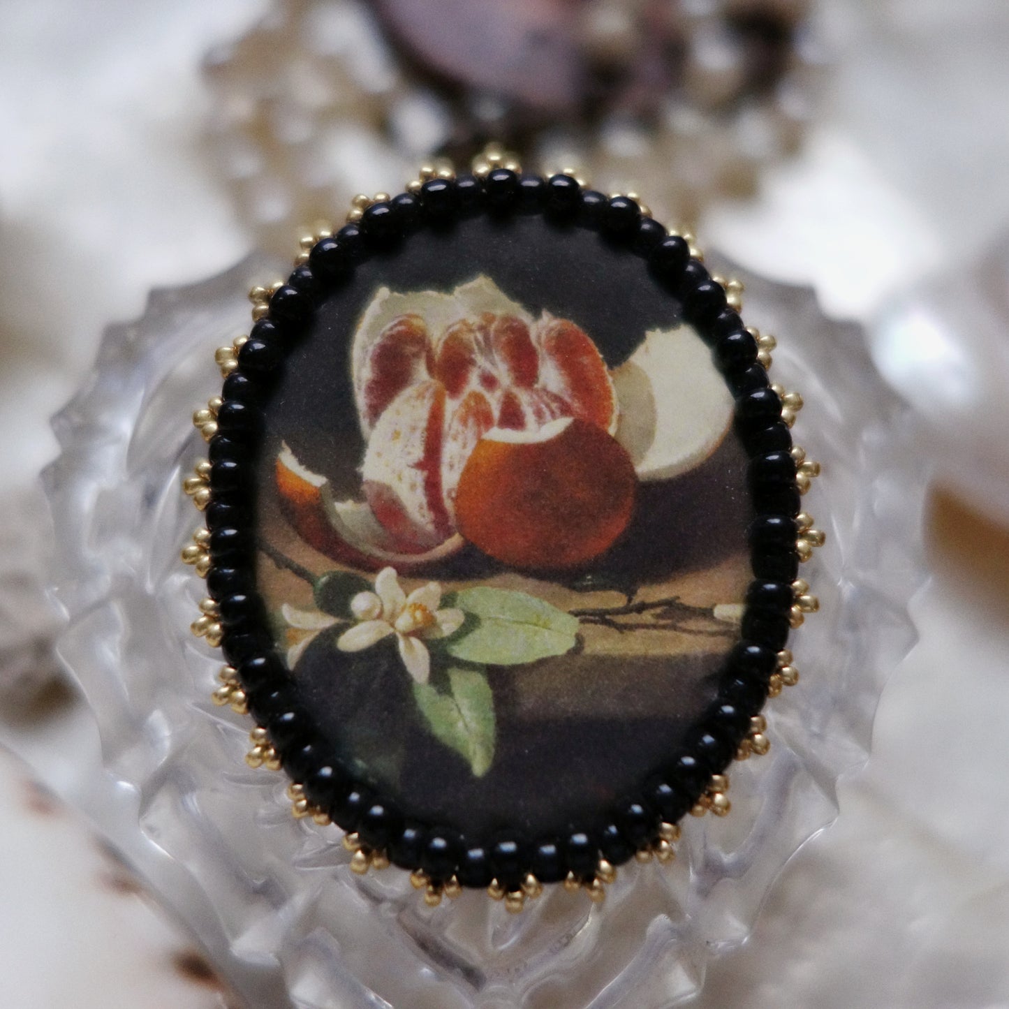 Broche nature morte - vide atelier