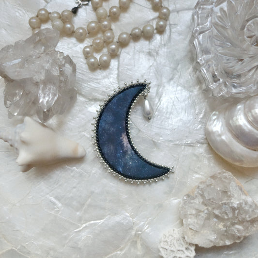 Broche lune ciel étoilé