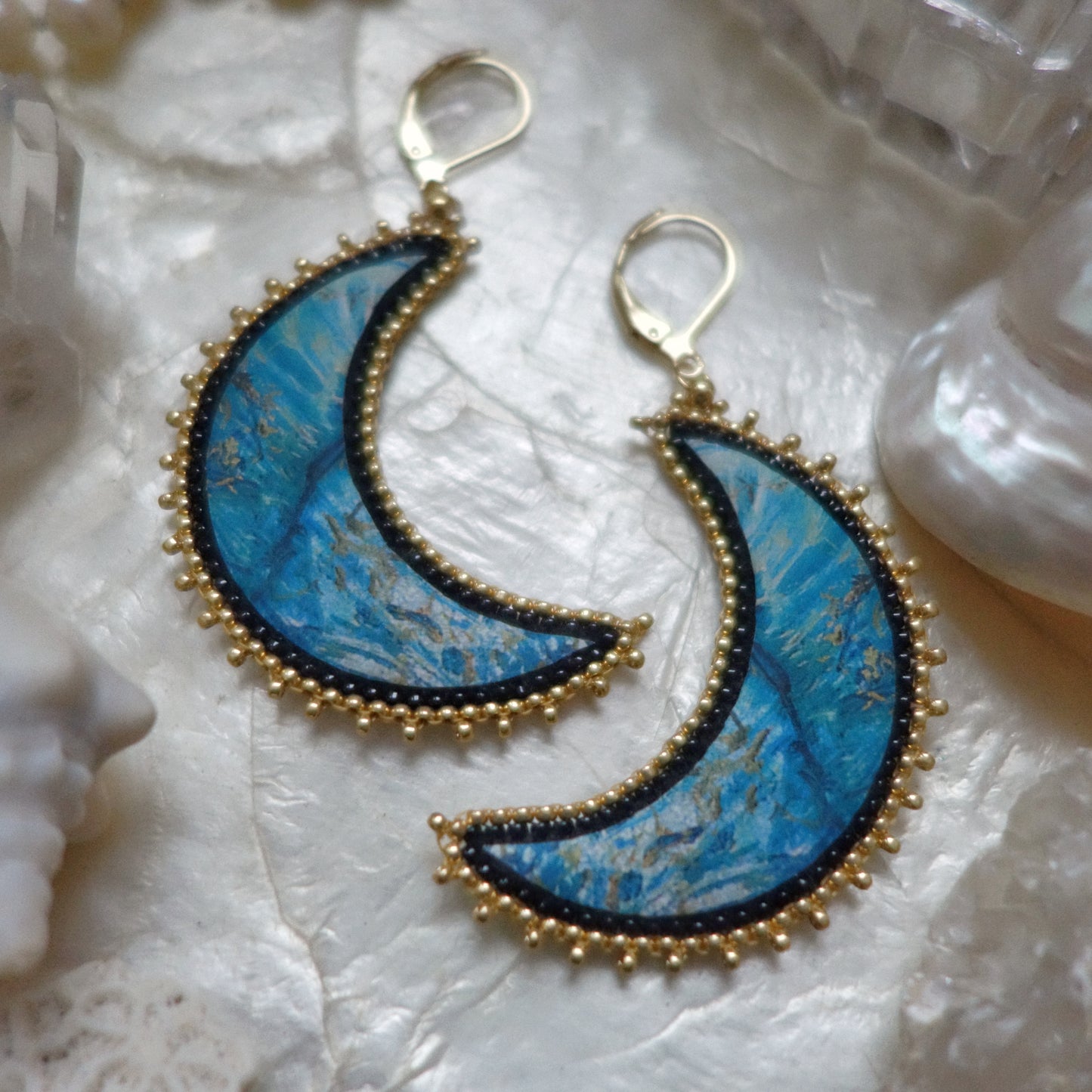 Boucles croissants de lune