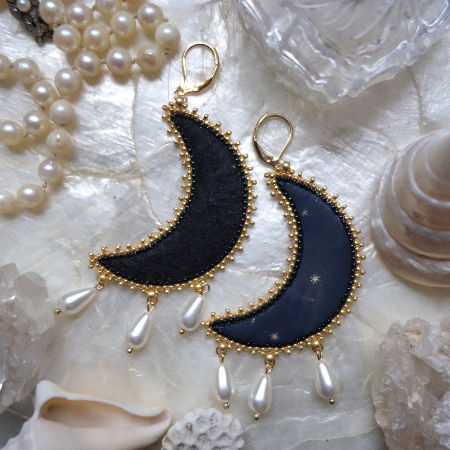 Boucles croissants de lune étoilés