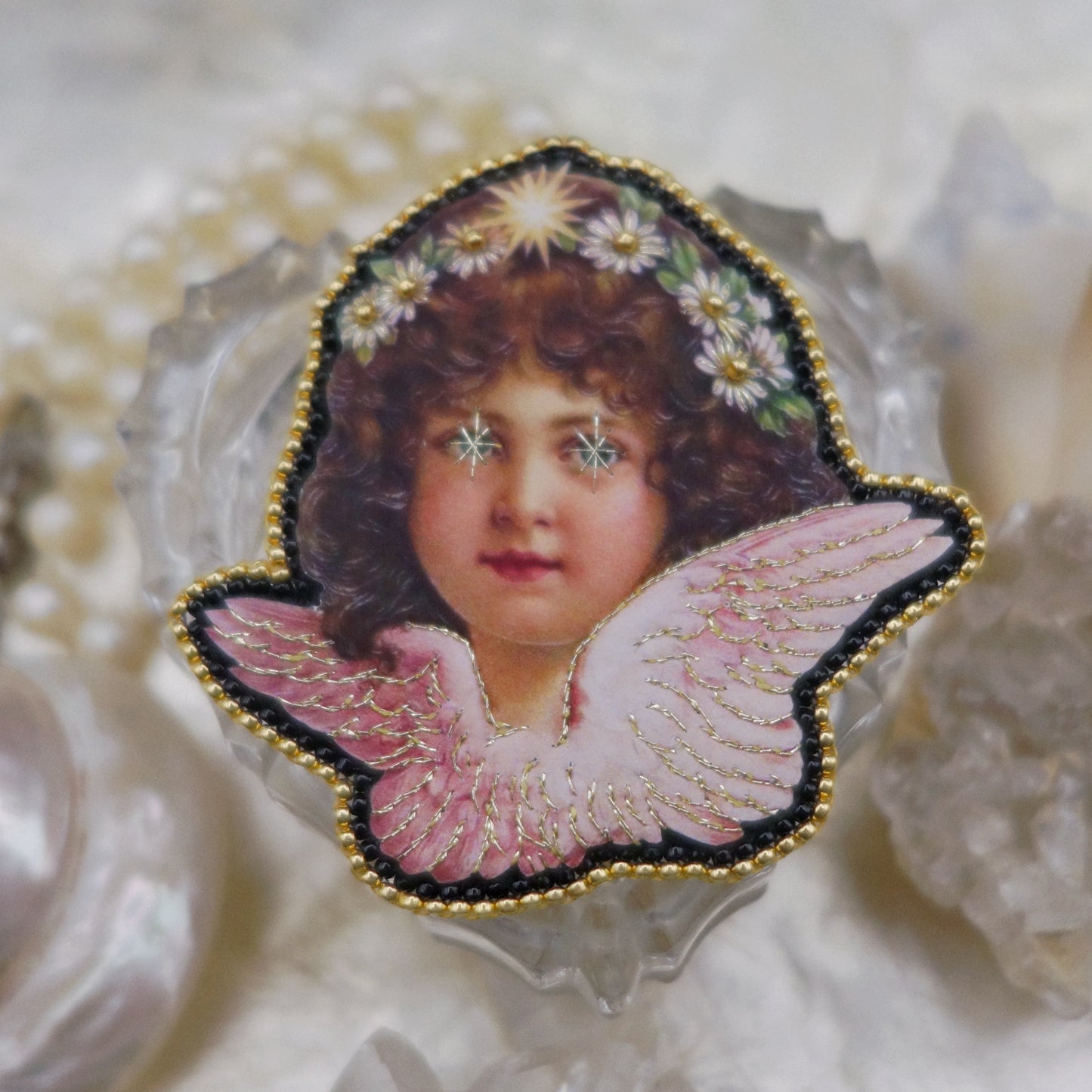 Broche tête d'ange