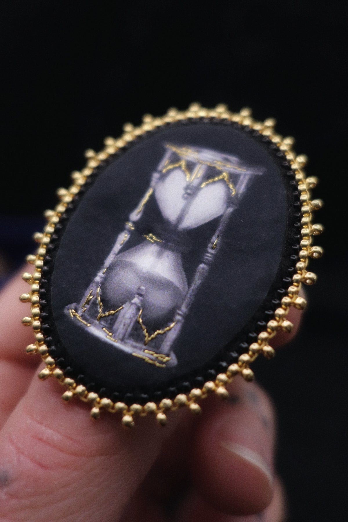 Broche sablier