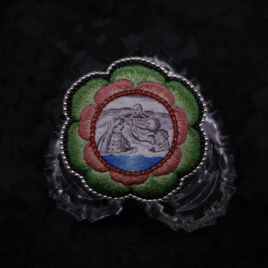 Broche gravure