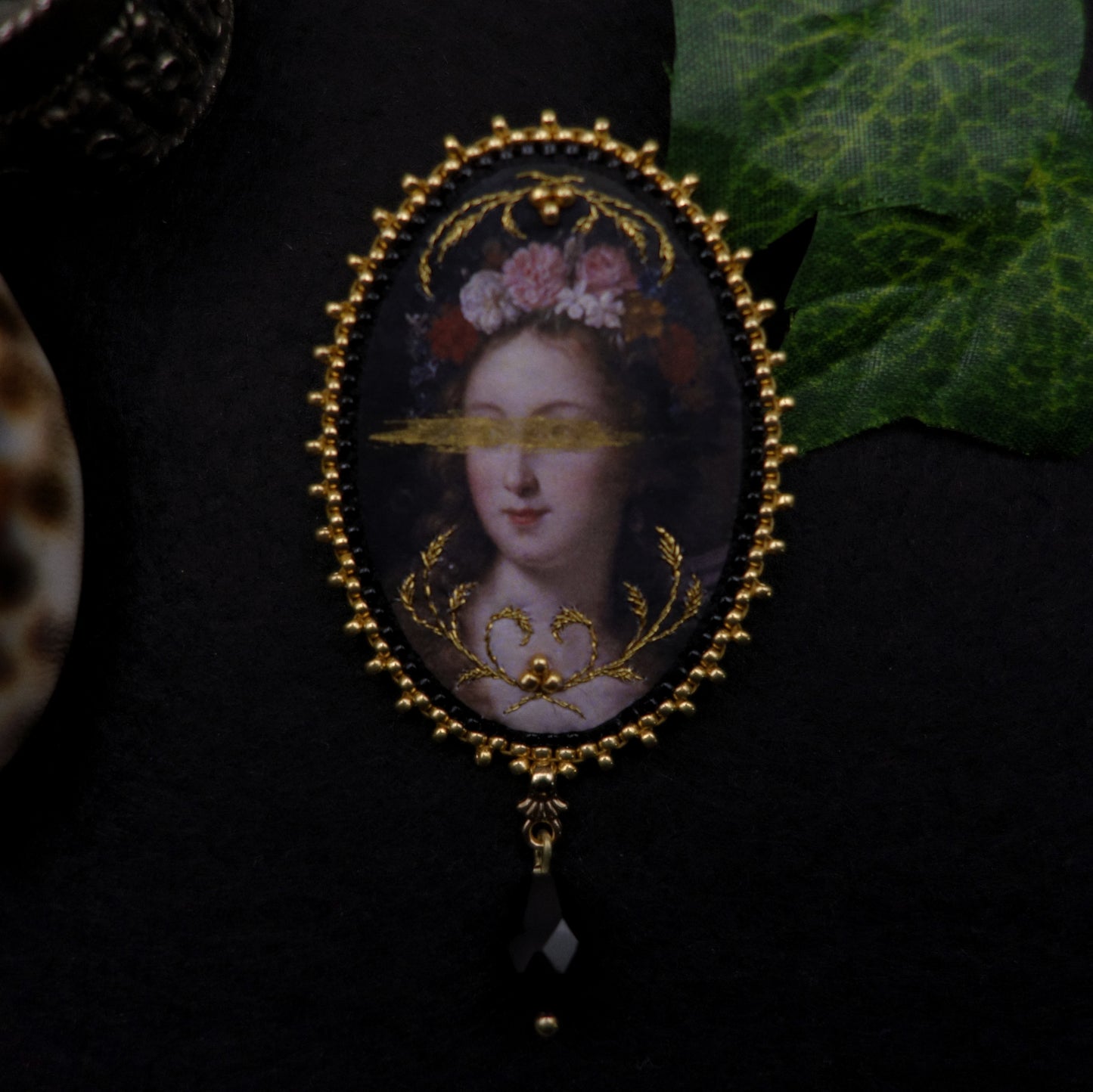 Broche portrait