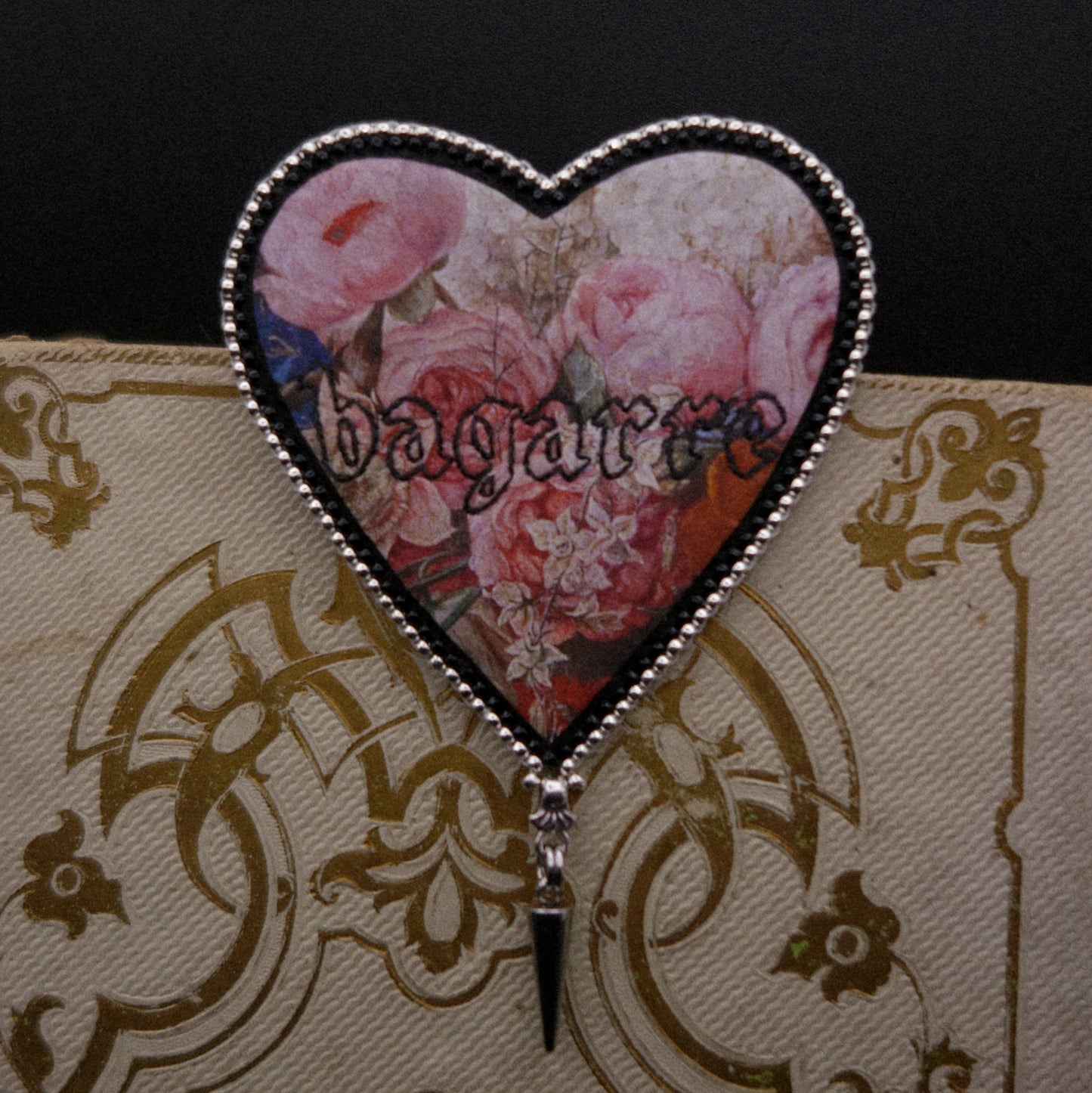 Broche "bagarre"