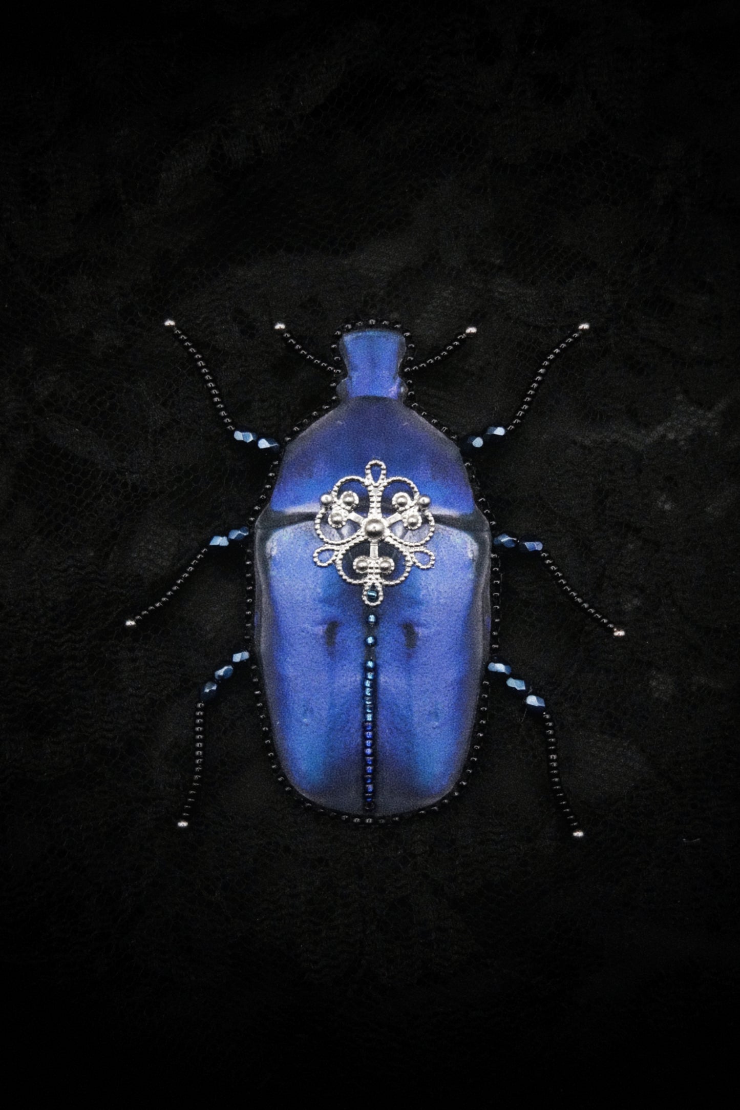 Broche scarabée