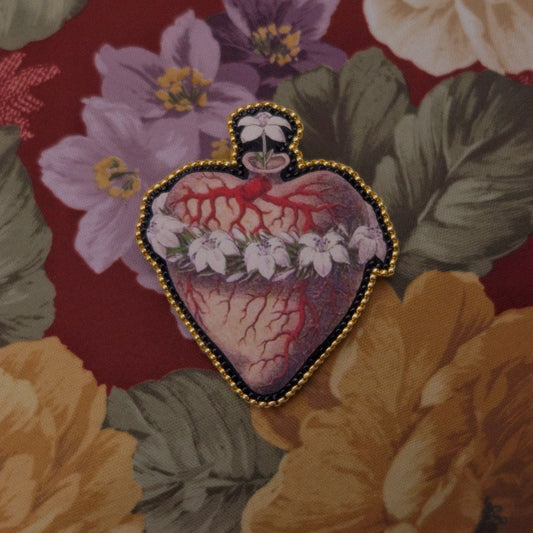 Broche cœur sacré