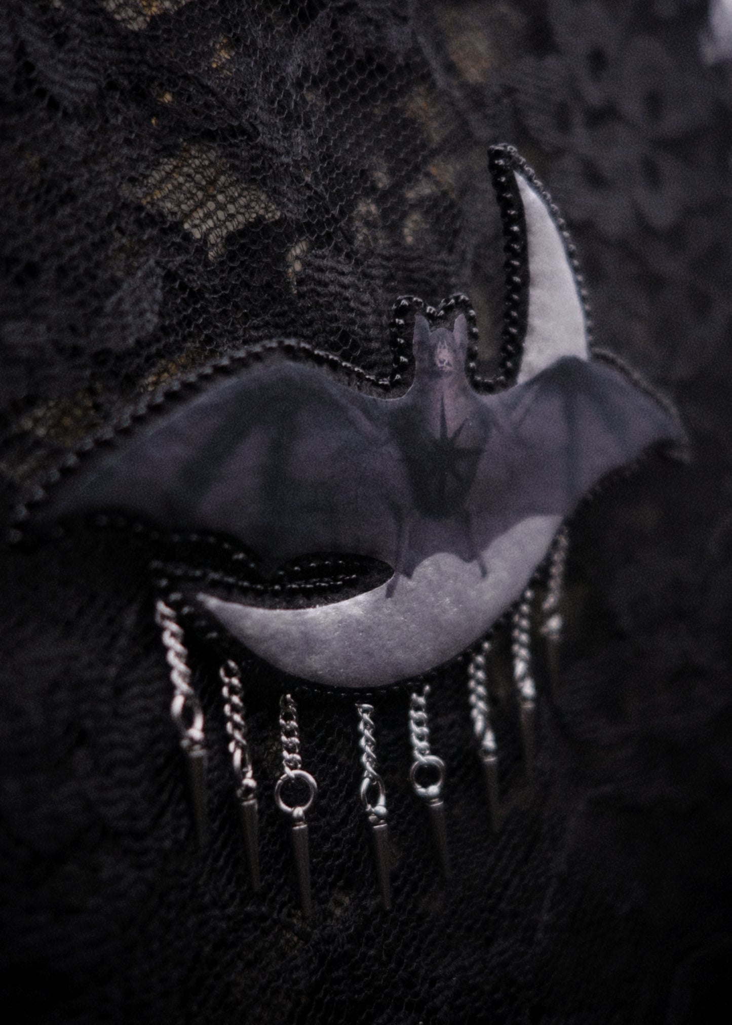 Broche chauve-souris