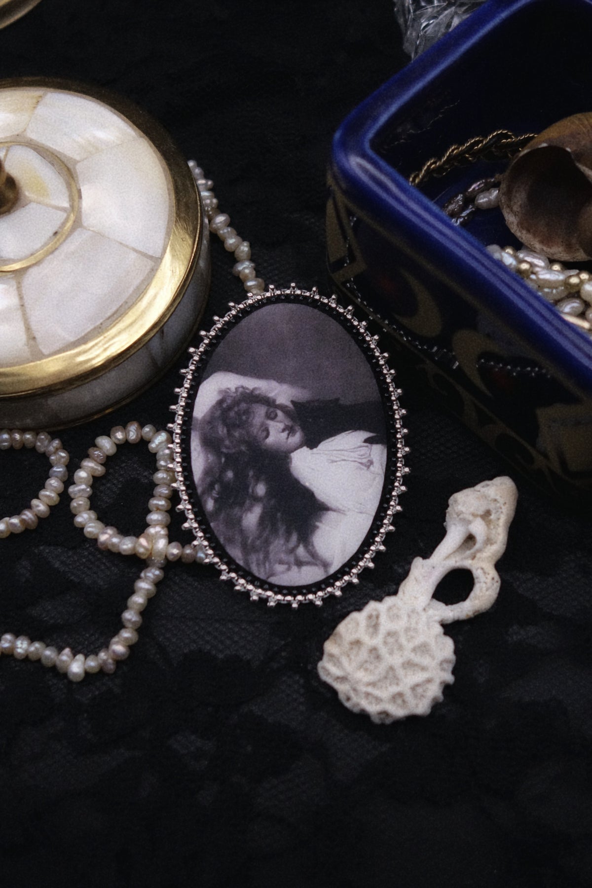 Broche tableau