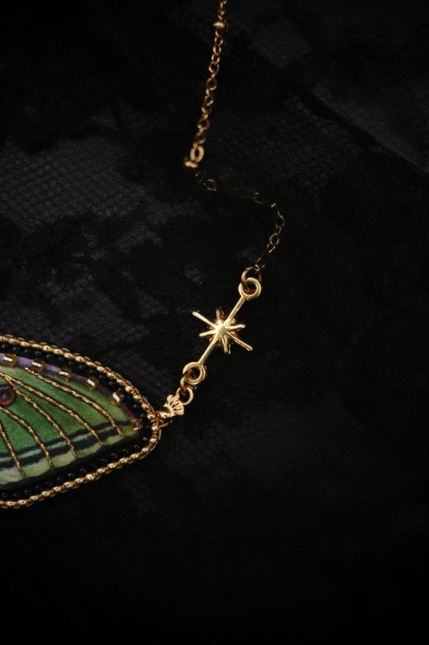 Collier papillon