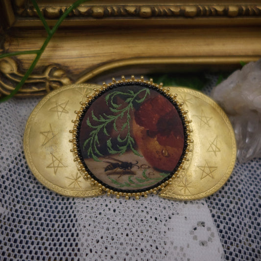 Broche nature morte
