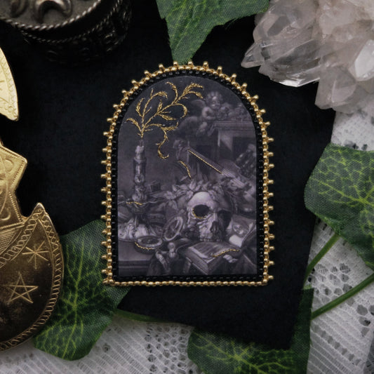 Broche vanité