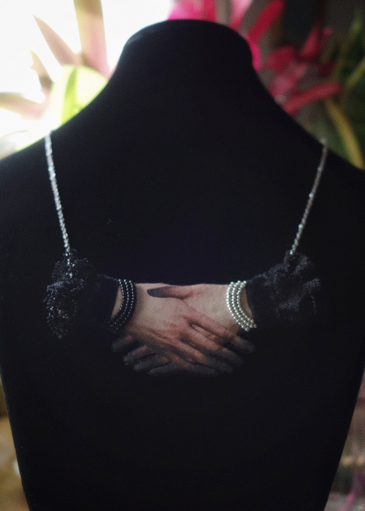 Collier mains