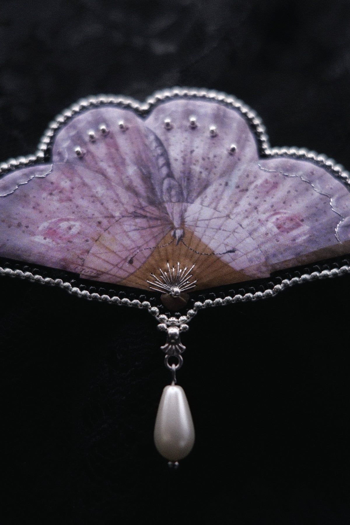 Broche éventail