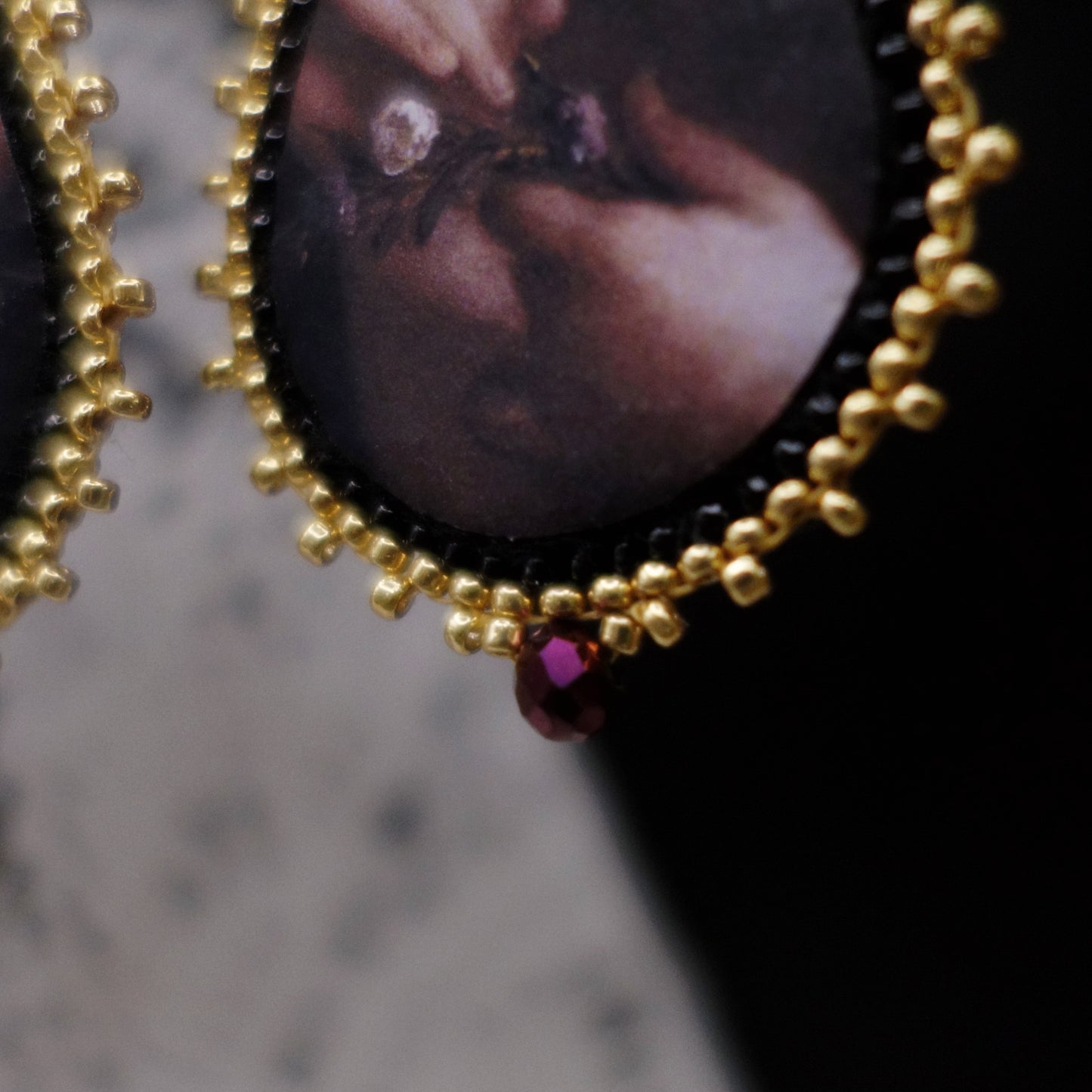 Boucles mains et fleurs