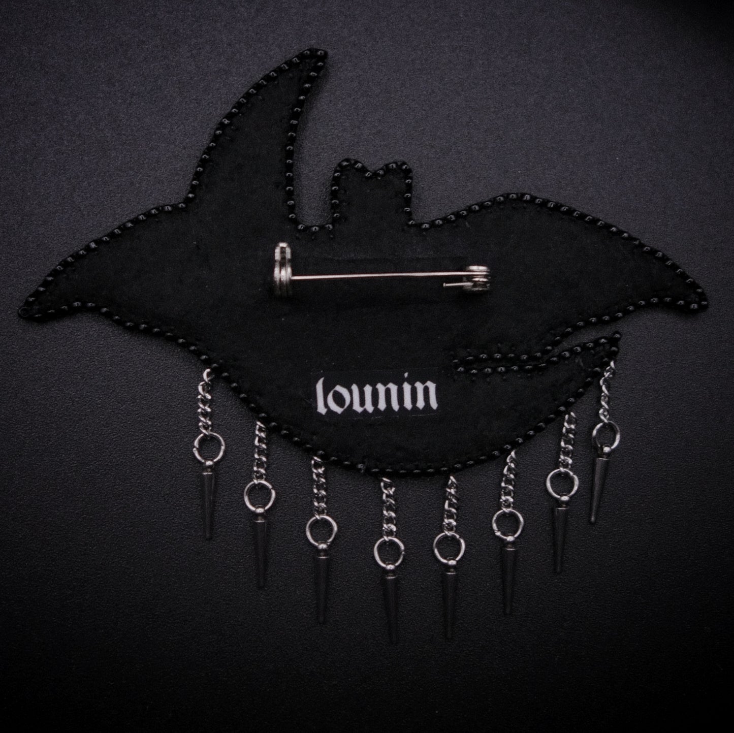 Broche chauve-souris
