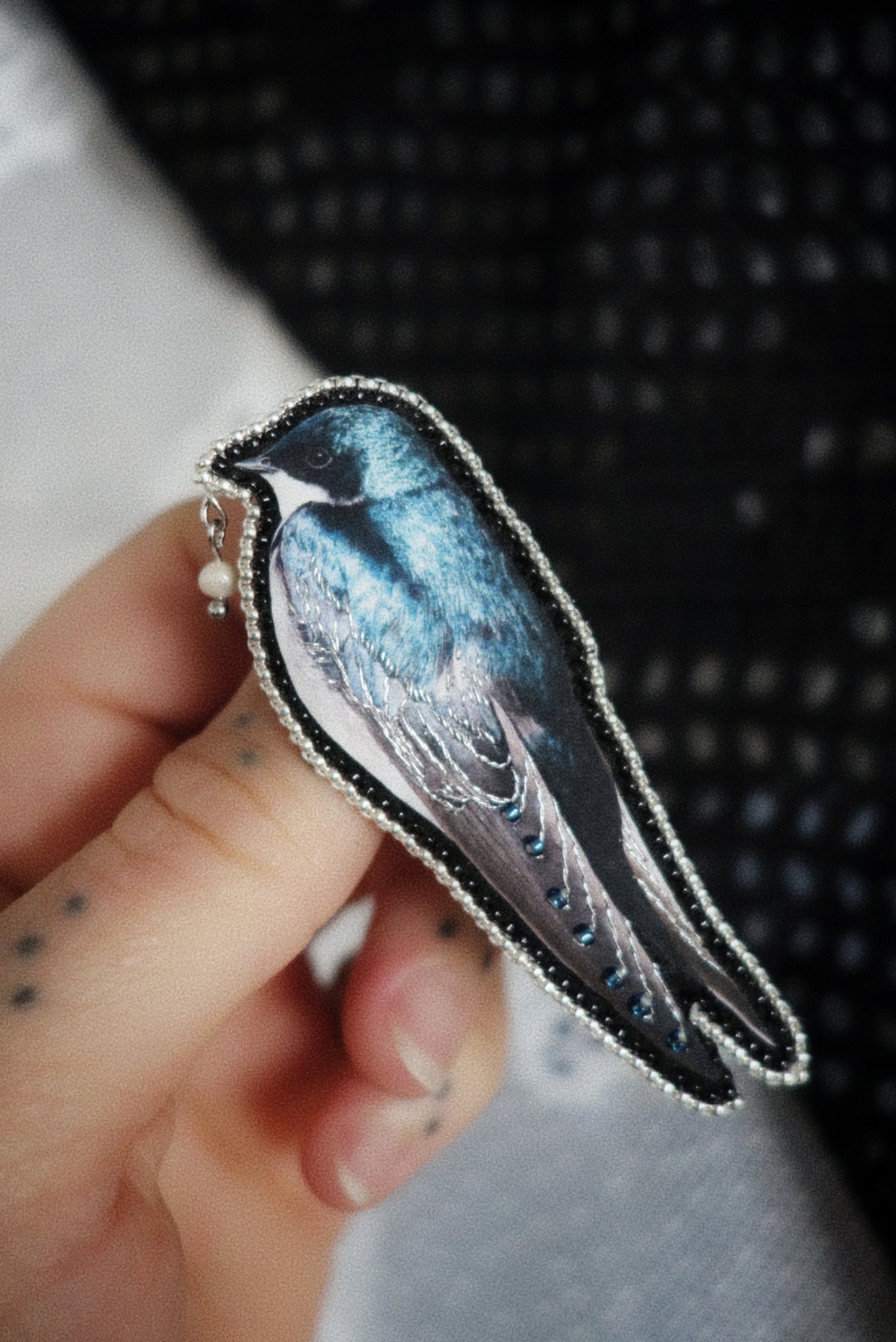 Broche hirondelle