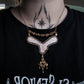 Collier mains