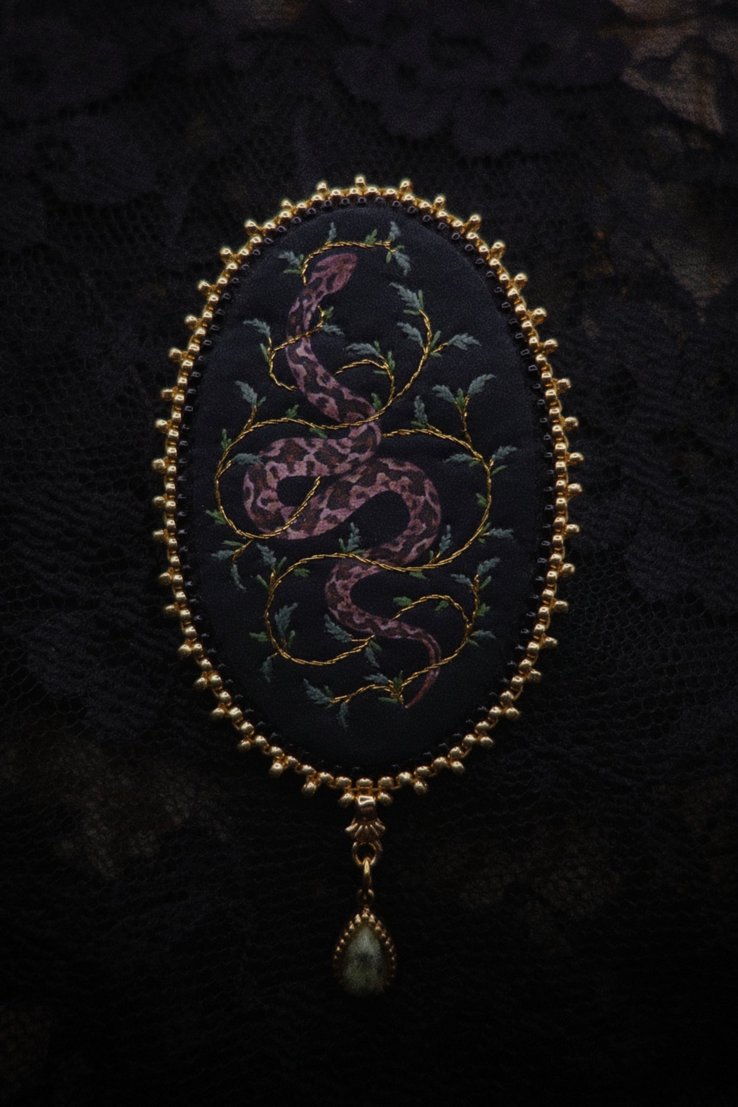 Broche serpent