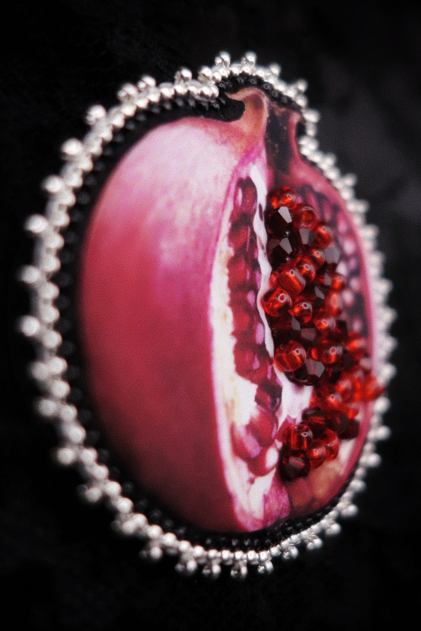 Broche grenade