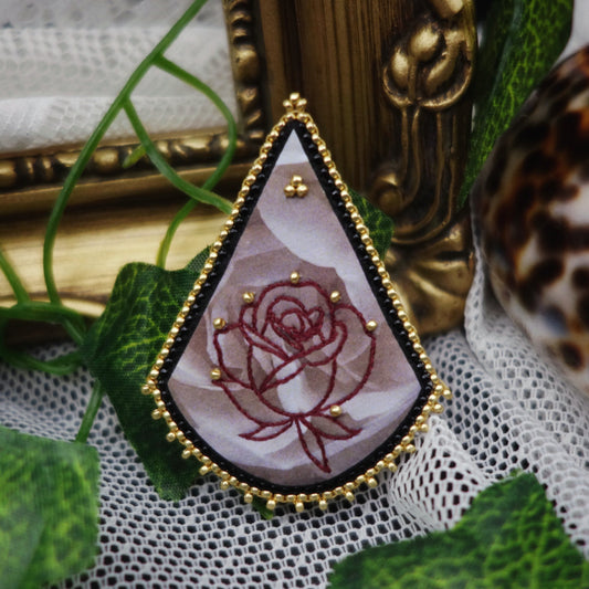 Broche rose
