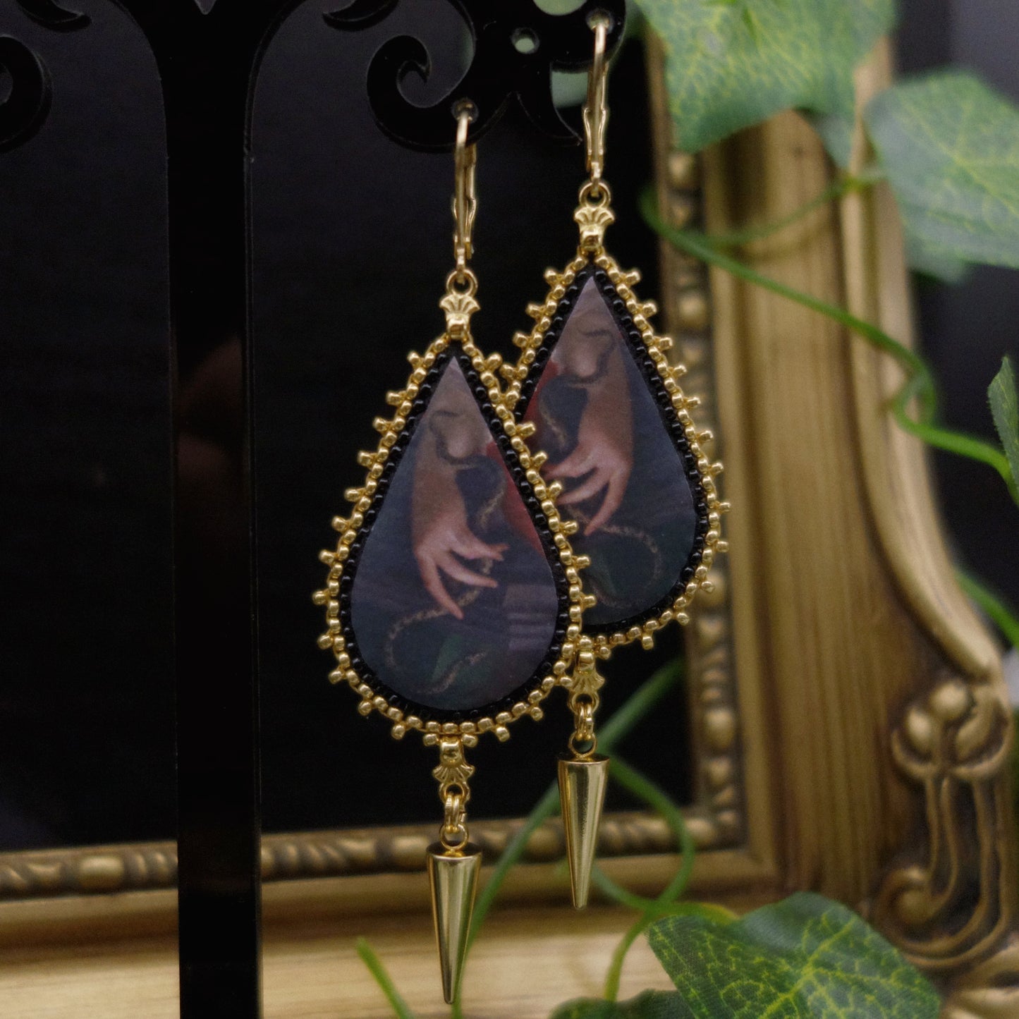 Boucles main et serpent