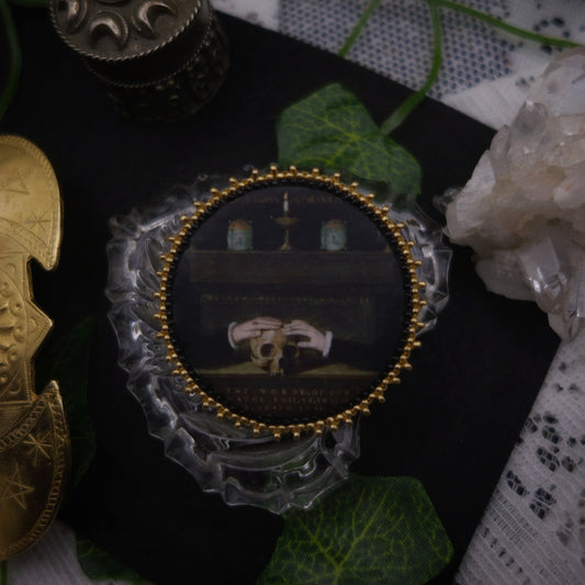 Broche crâne et mains -- vide atelier