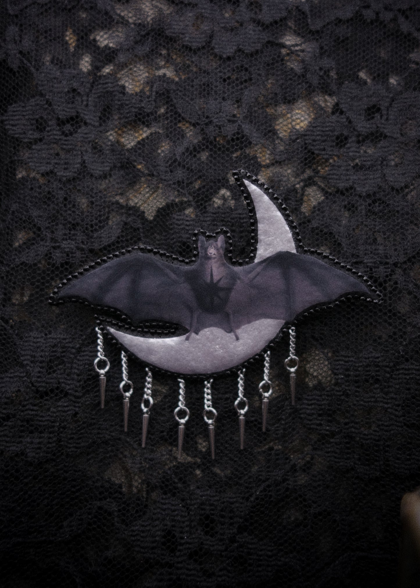 Broche chauve-souris