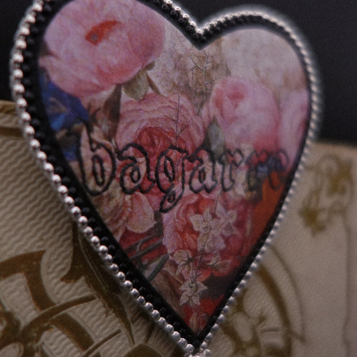 Broche "bagarre"