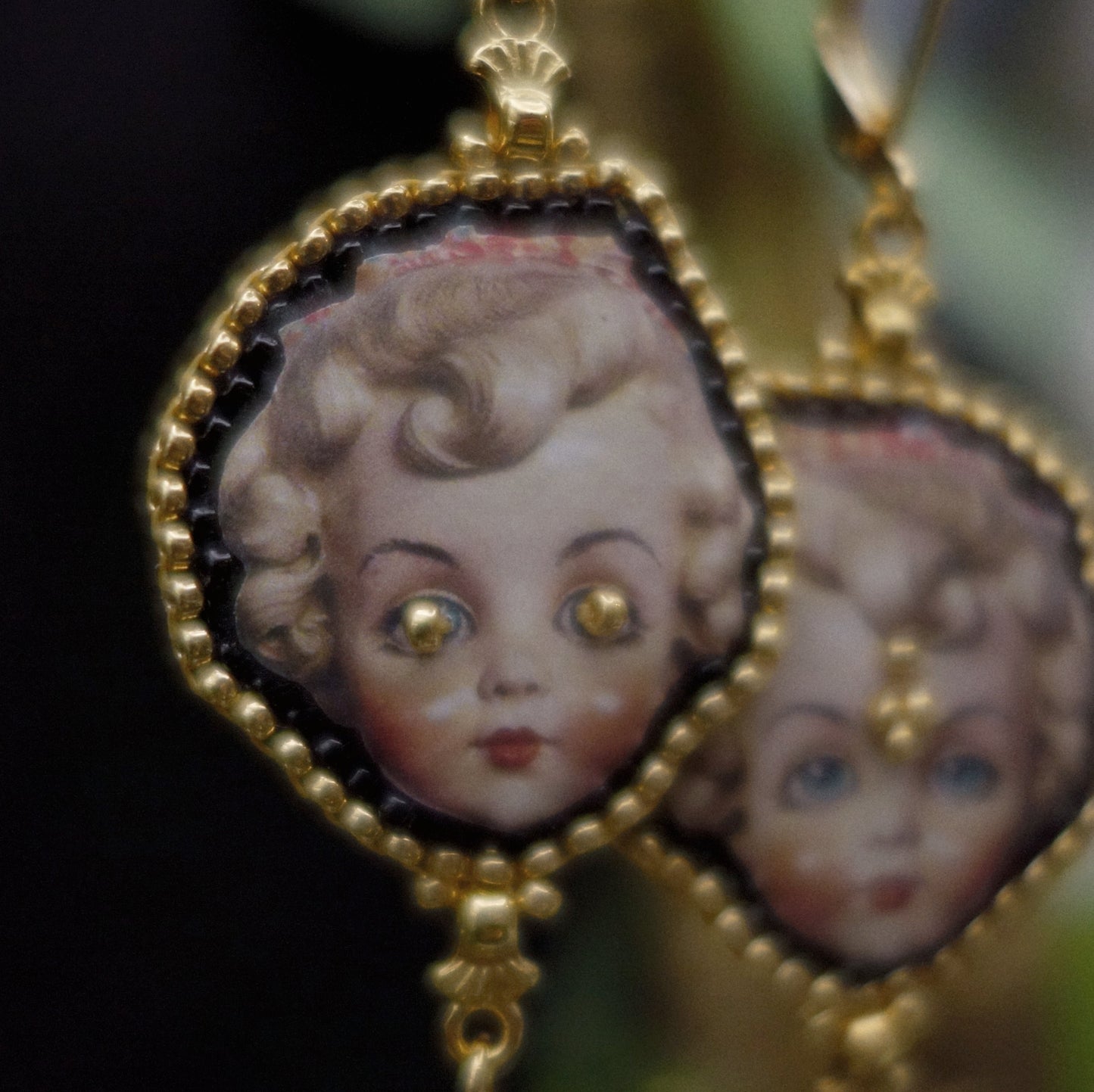 Boucles têtes de poupée