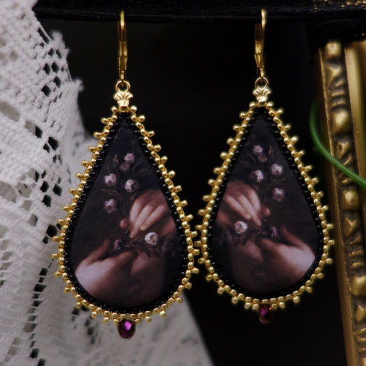 Boucles mains et fleurs